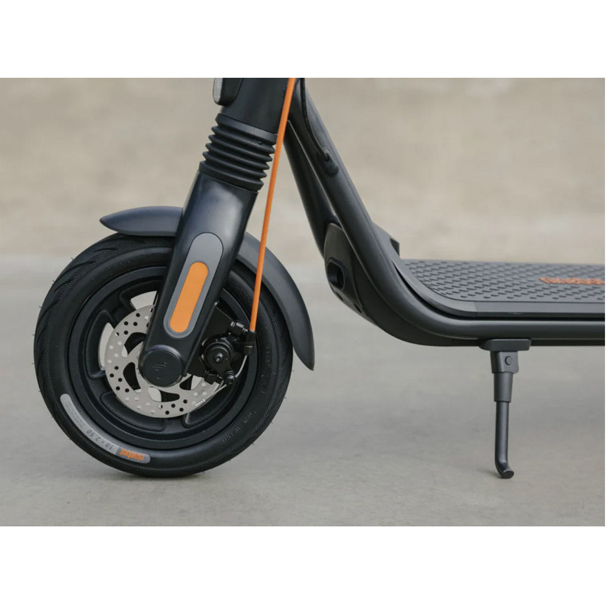 SEGWAY NINEBOT F2 PRO Premium Electric Kickscooter